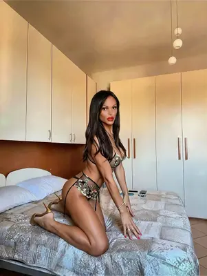 Model – Τρανσ Θεσσαλονίκη